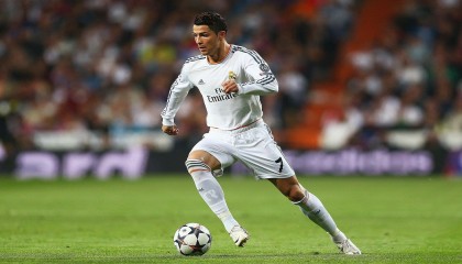 九游体育入口-双小外战术风靡联盟，传统阵容模式遭遇挑战