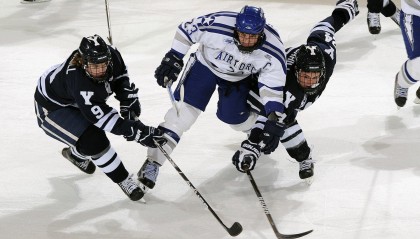 九游体育入口：西足协回应弗里克争议言论，未收到巴萨关于亚马尔伤情正式通报