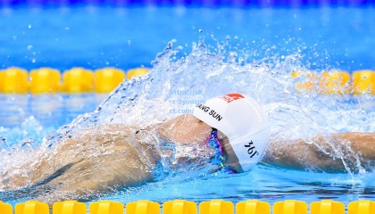 九游体育入口_德甲联赛激战正酣，拜仁慕尼黑紧追榜首多特蒙德