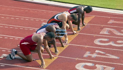 九游体育入口：NBA总决赛激战正酣，勇士队逆转凯尔特人队，库里独砍43分创纪录