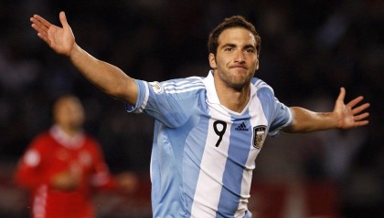 九游体育下载_83次罚球150分钟鏖战！苏鲁季后赛首战点燃争冠烽火