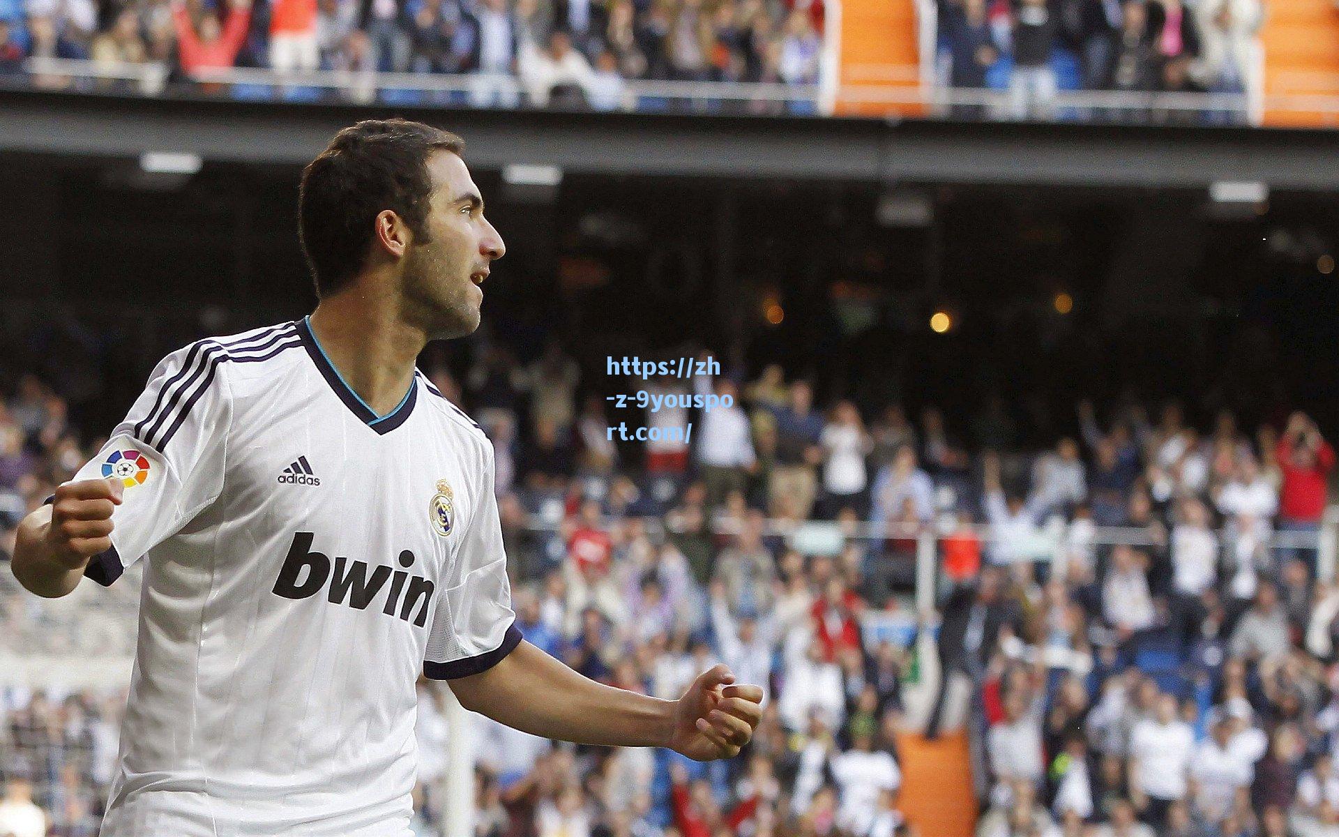 功成身退！2016欧洲杯冠军功臣阿德里安-席尔瓦正式挂靴